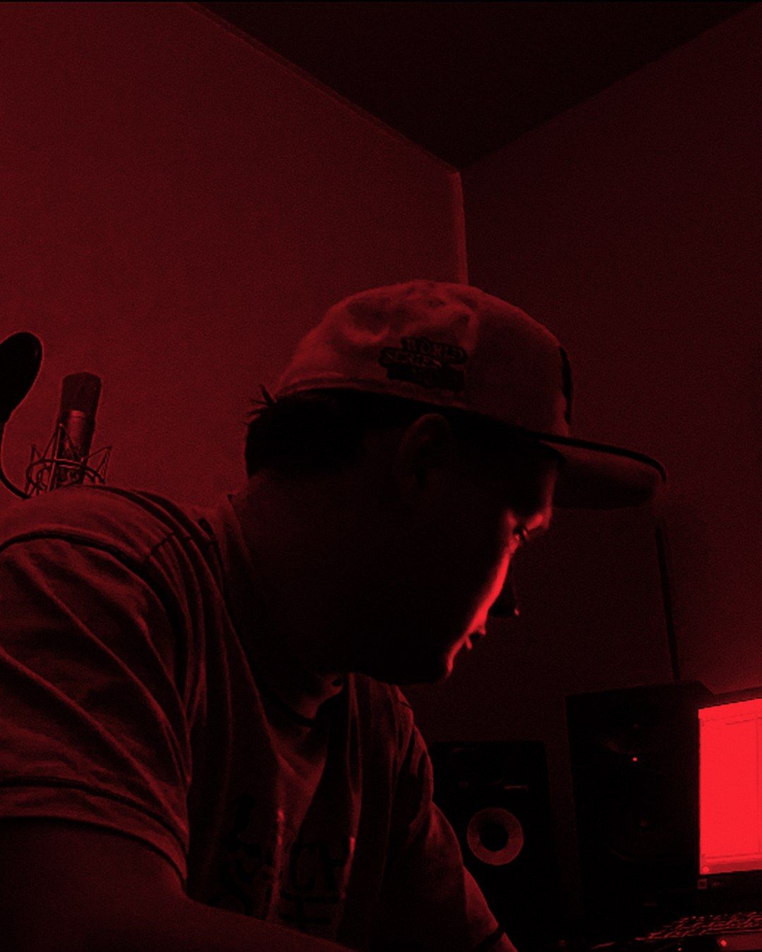 DRAIY al lavoro nello studio
